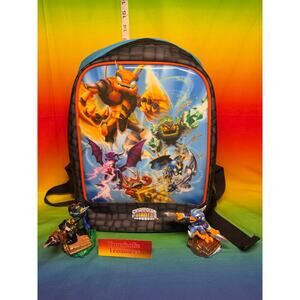 Activision Skylanders Giants Figure Carry Backpack w/ two figures